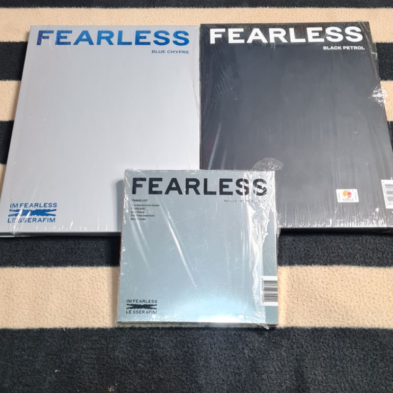 Jual POSTER NOT LE SSERAFIM Album Only Fearless Photobook