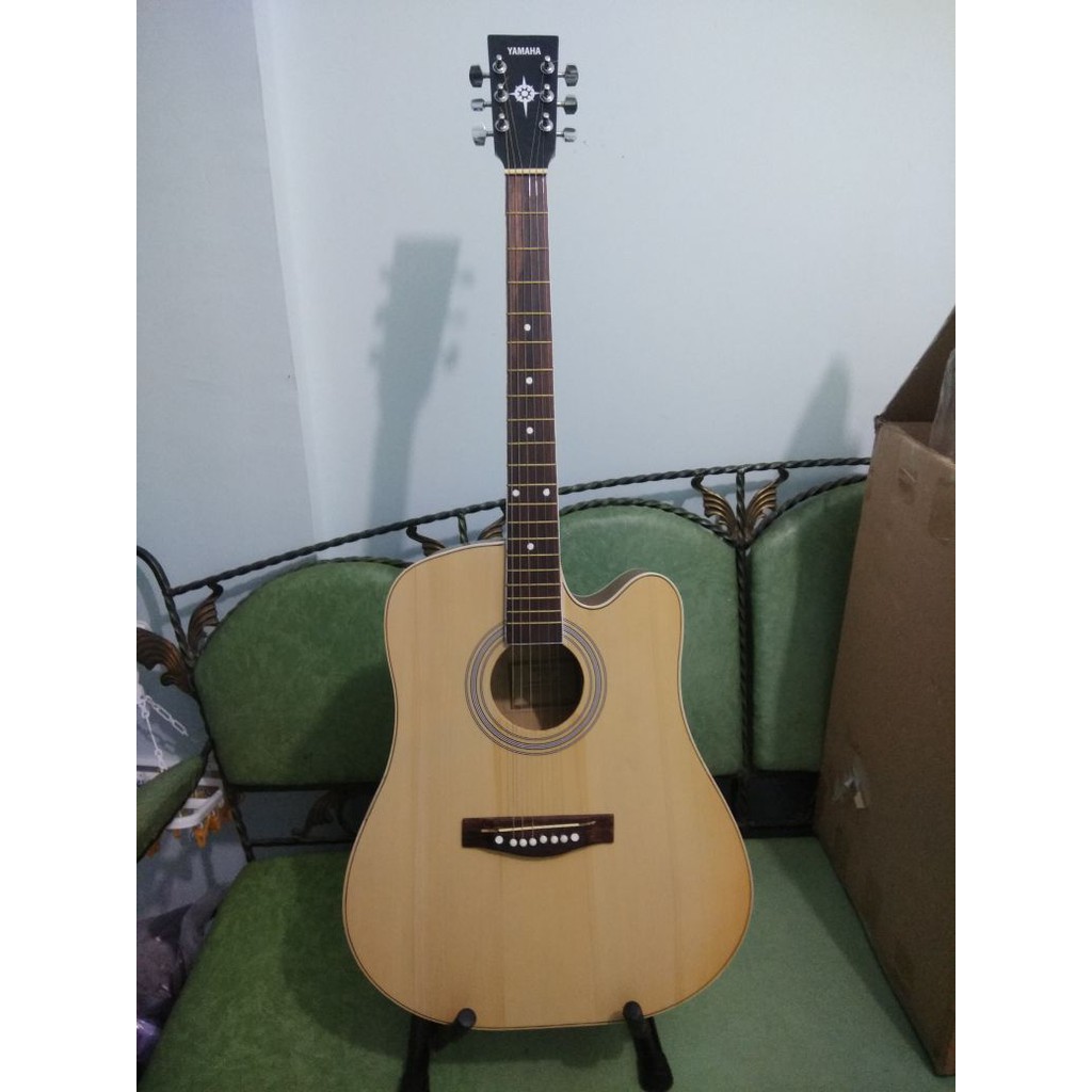 Gitar Akustik Merk Yamaha Tipe F Warna Natural Senar String Jumbo