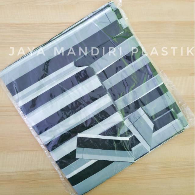 Jual Kantong Plastik Hd Salur Kantong Kresek Lorek Boy Boy Isi Pcs