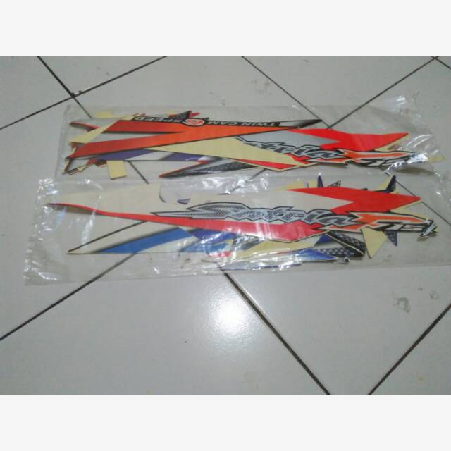 Jual Stripping Suzuki Satria Fu Build Up Thai CBU Merah Dan Biru Hitam