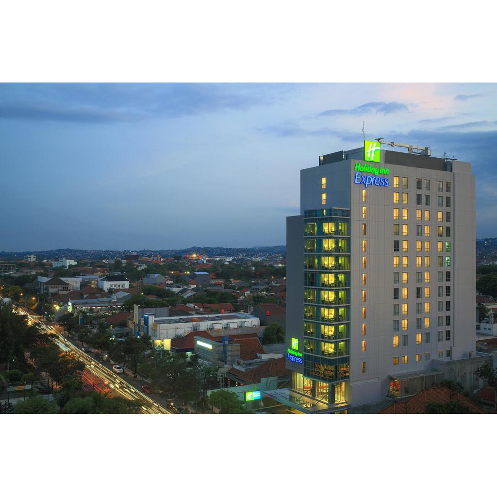 Jual VOUCHER HOTEL HOLIDAY INN EXPRESS SEMARANG SIMPANG LIMA Shopee