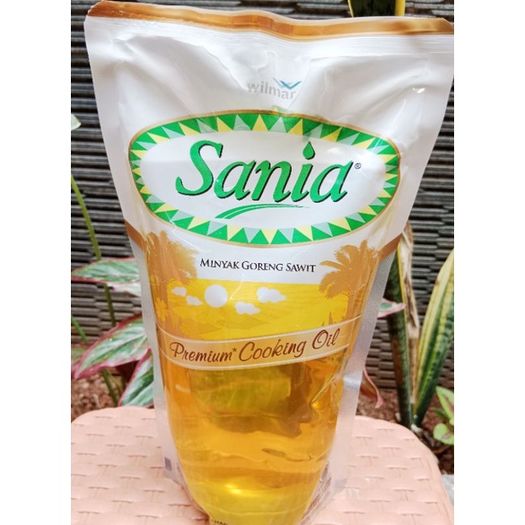 Jual Minyak Goreng Sania Pouch Liter Shopee Indonesia