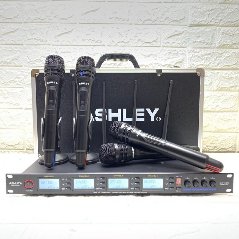 Jual MIC WIRELEES ASHLEY M114 ORIGINAL Mic Ashley MC FOUR PRODUK