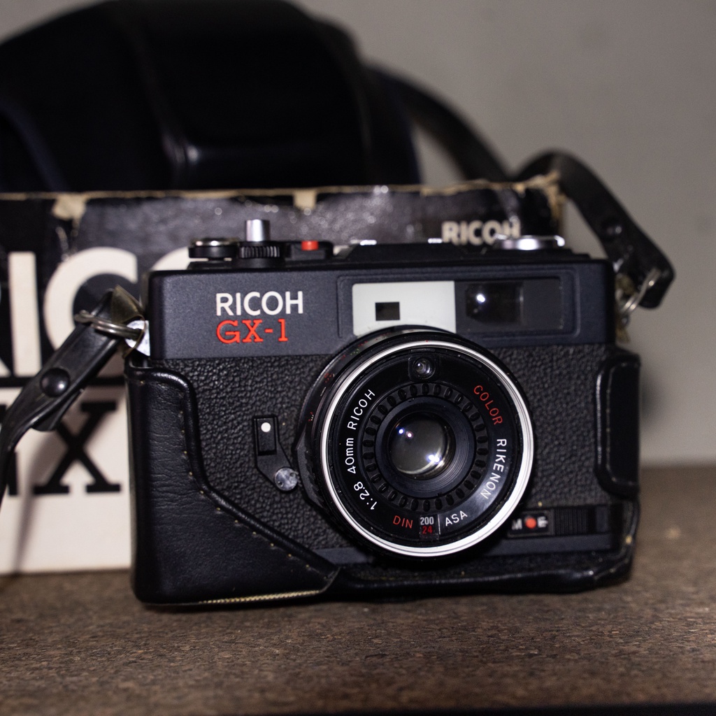 Jual RICOH GX 1 RANGEFINDER Full Set BLACK LIKE NEW KAMERA FILM