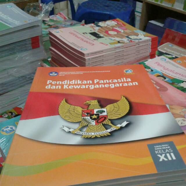 Jual BUKU PPKN PENDIDIKAN PANCASILA DAN KEWARGANEGARAAN Untuk SMA MA