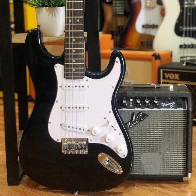 Jual Squier Stratocaster Hardtail Electric Guitar Laurel Fb Hitam