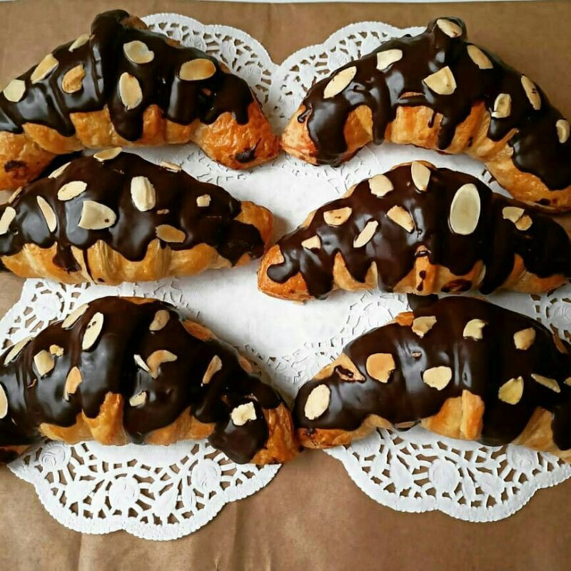 Jual Almond Choco Croissant Shopee Indonesia