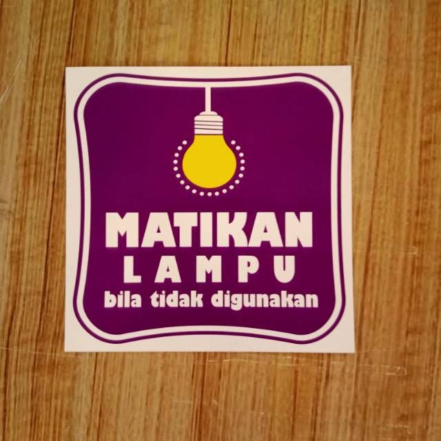 Jual Stiker K3 Rambu Safety Matikan Lampu Bila Tidak Digunakan UK