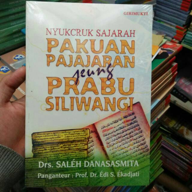 Jual Buku Novel Basa Sunda Nyukcruk Sajarah Pakuan Pajajaran Jeung