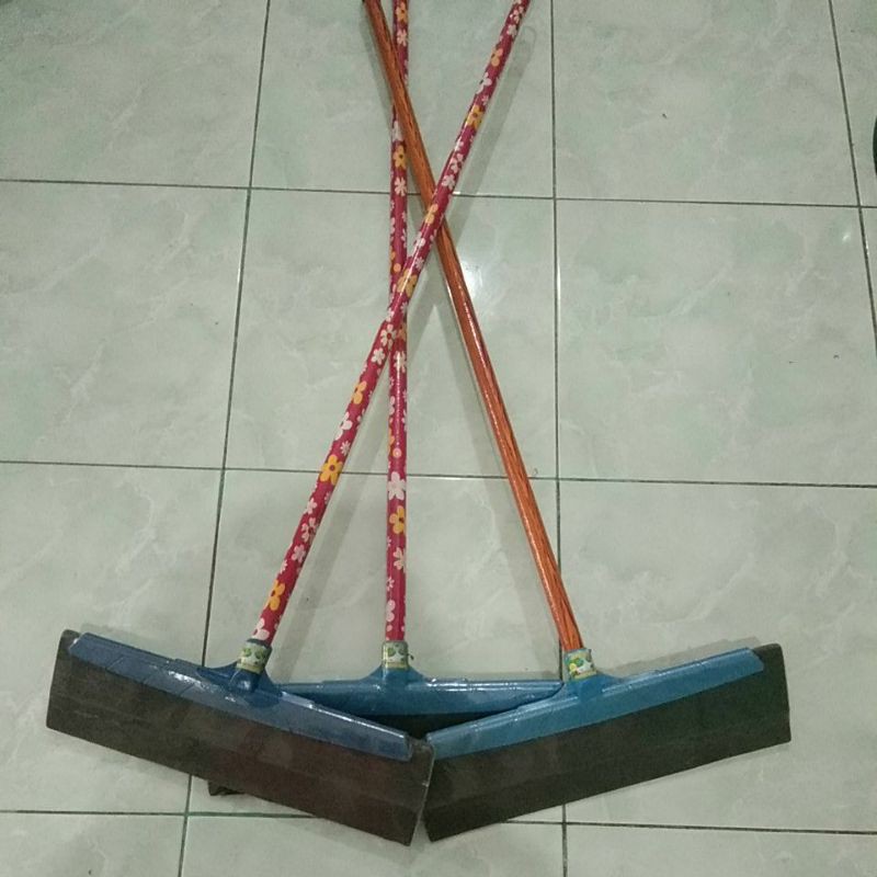 Jual Sapu Air Gagang Kayu Murah Dorongan Air Pel Air Plastik