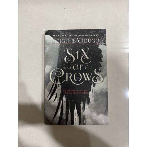 Jual Six Of Crows Leigh Bardugo English Preloved Shopee Indonesia