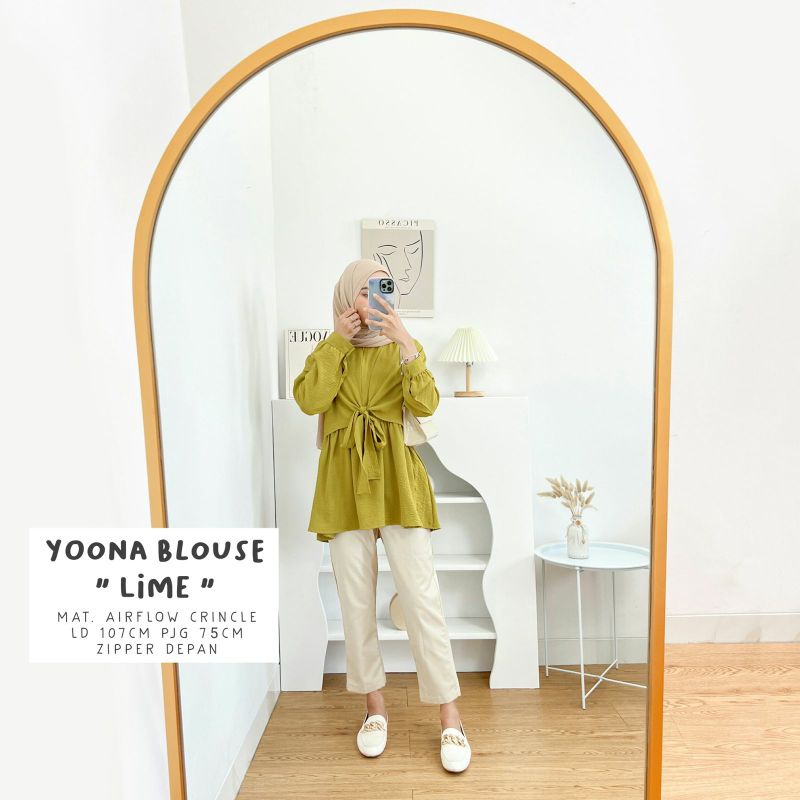 Jual Yoona Blouse By Elsire Shopee Indonesia