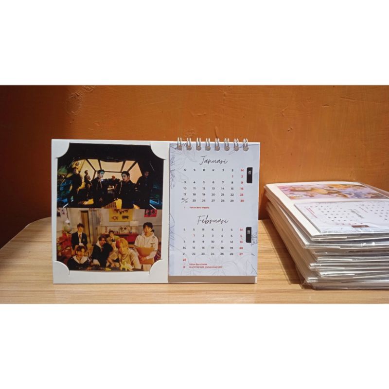 Jual Kalender Kpop 2022 L Kalender Exo L Kalender Bts L Kalender Nct