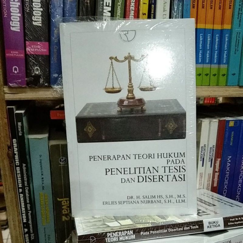 Jual Penerapan Teori Hukum Pada Penelitian Tesis Dan Disertasi Salim