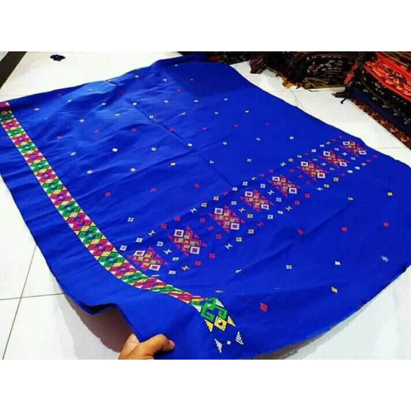 Jual KAIN TENUN PARUKI BINTIK MOTIF TORAJA Shopee Indonesia