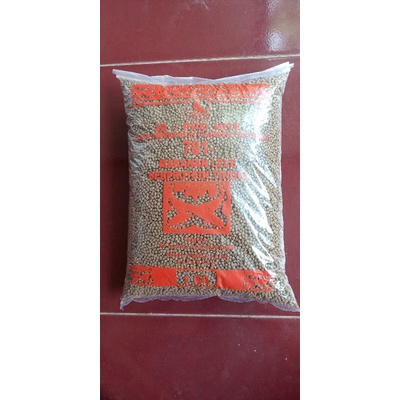 Jual Pakan Makanan Pelet Ikan Lele Hi Pro Vite Repack Kg Ikan