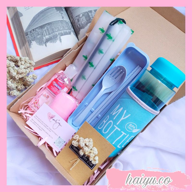 Jual Ready Set Gift Box New Normal Kit Hampers Kado Cewek Wisuda