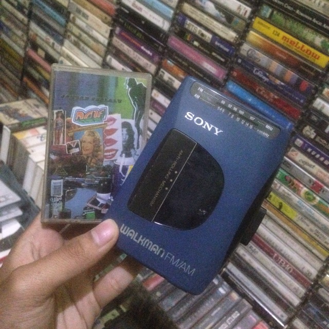 Jual Walkman Sony Wm Fx Bonus Kaset Naif Shopee Indonesia