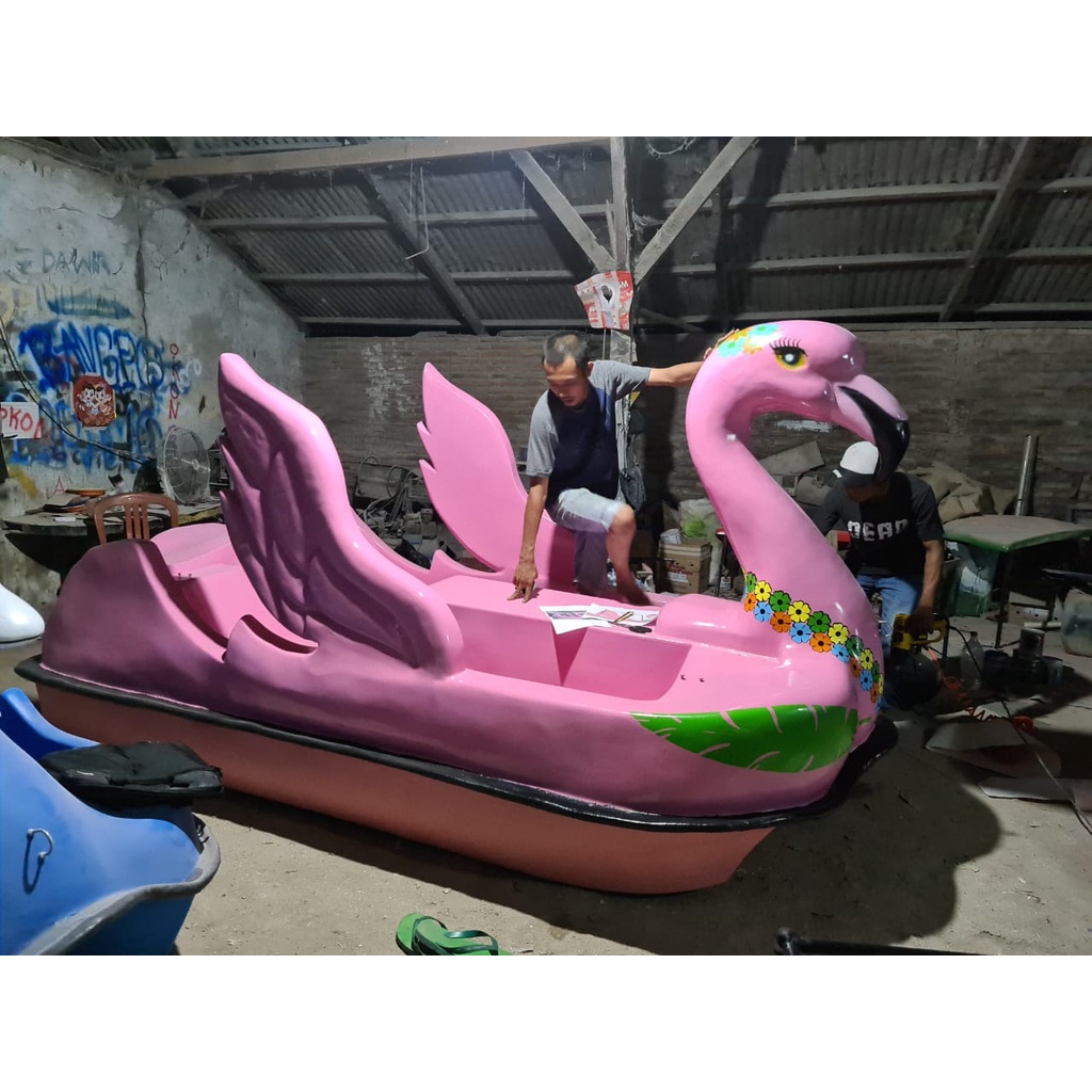 Jual Perahu Bebek Jumbo Atau Sepeda Air Bebek Kapasitas Orang