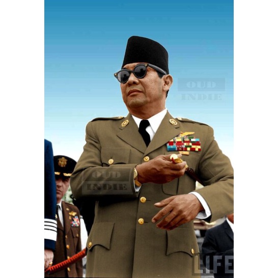 Jual Lukisan Cetak Ir Soekarno Hatta Plus Bingkai Uk X Shopee