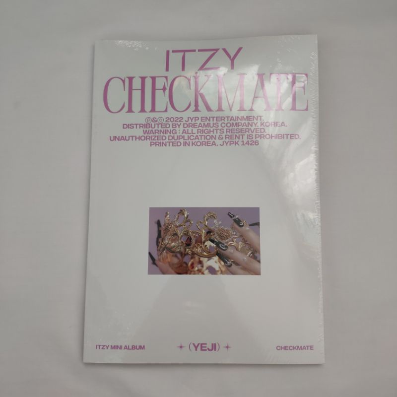 Jual Ready Itzy Checkmate Album Sealed Standard Version Yeji Itzy