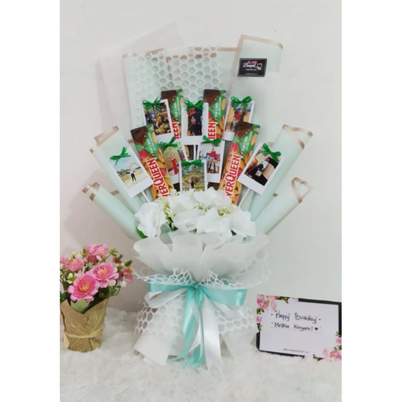 Jual BOUQUET COKLAT BUKET FOTO POLAROID BUOQUET WISUDA BUKET