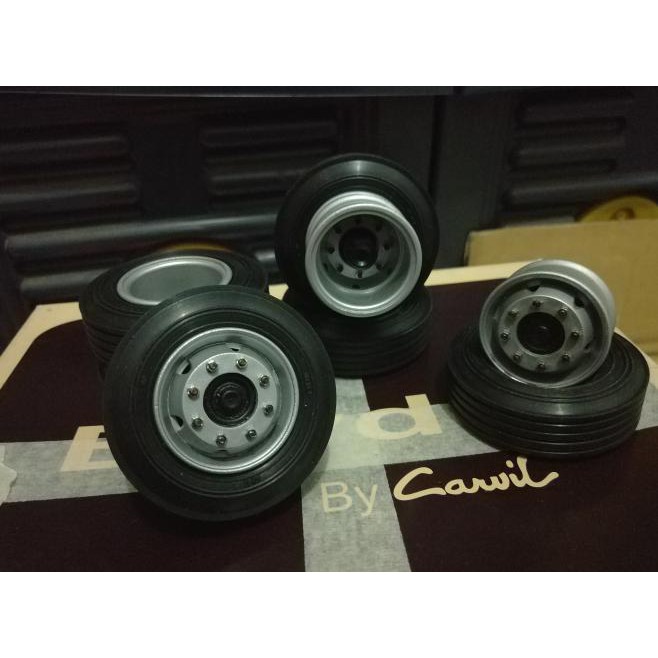 Jual Buruan Order Velg Dan Ban Karet Miniatur Skala Mur Baut