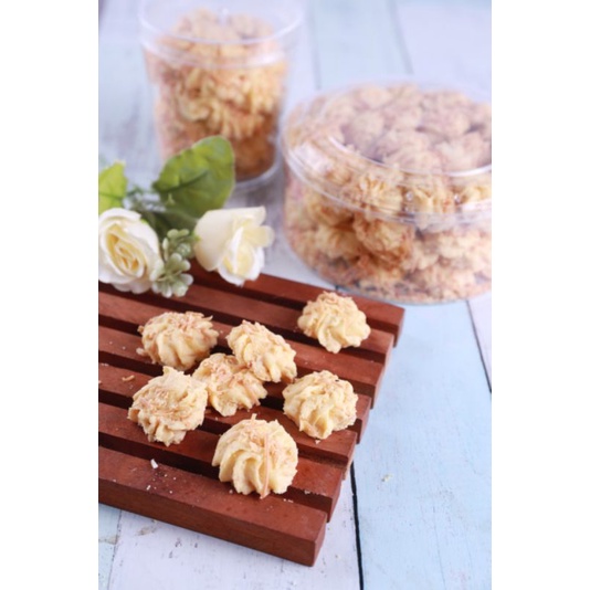 Jual Kue Sagu Keju Kue Kering Lebaran Cookies Sagu Keju Shopee Indonesia