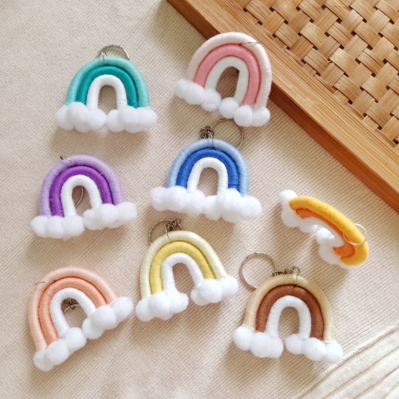 Jual Rainbow Keychain Macrame Rainbow Cloud Gantungan Kunci Pelangi