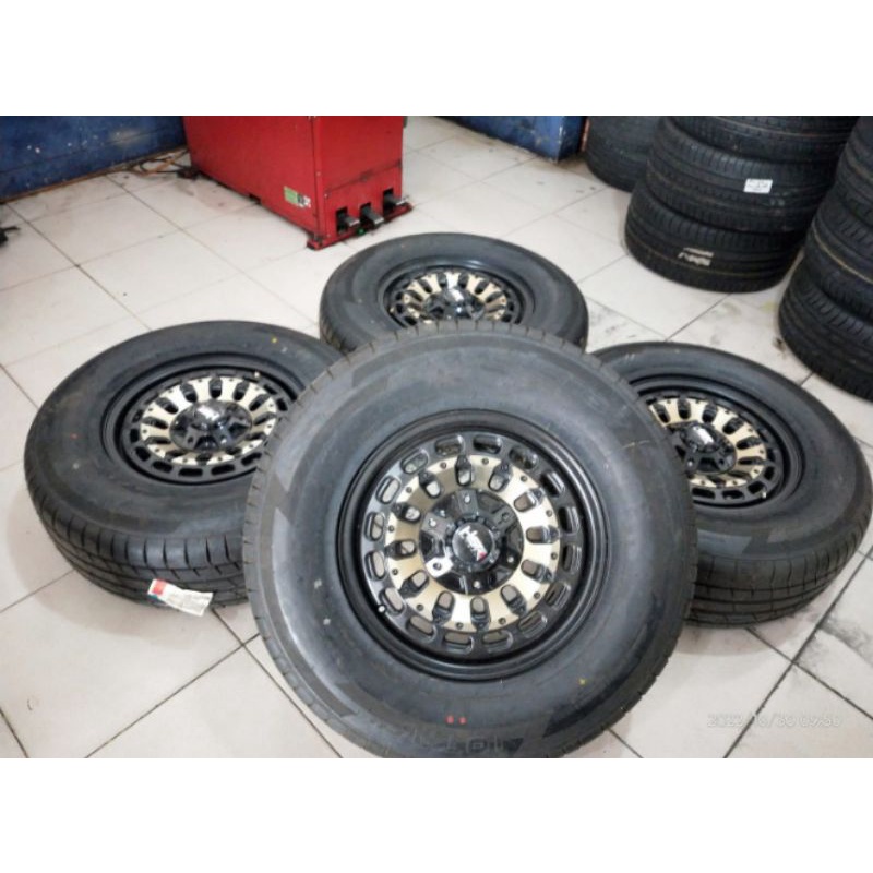 Jual Velg Mobil Bekas Hsr MYTH R16 H6X139 7 Ban Acceelera 265 70 R16