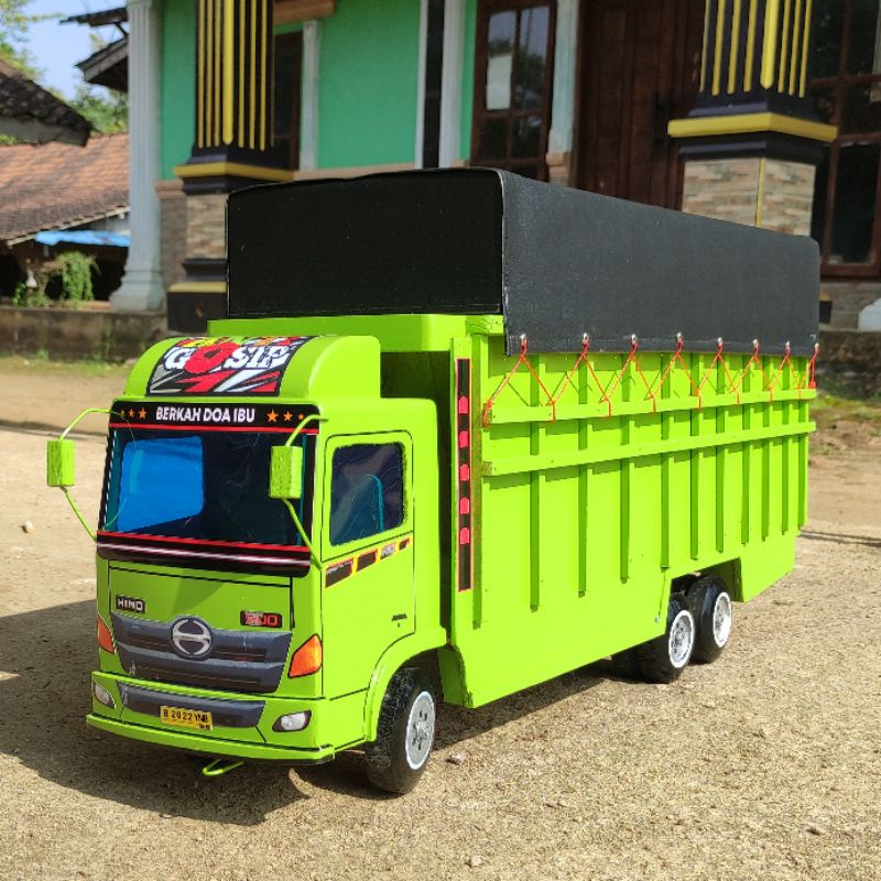 Jual Miniatur Mobilan Truk Hino Tronton Oleng Kayu Besar Jumbo P70cm