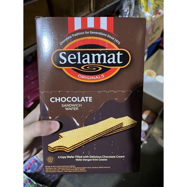 Jual Wafer Selamat Chocolate Sandwich Box 15 Gr X 20 Pcs Shopee Indonesia