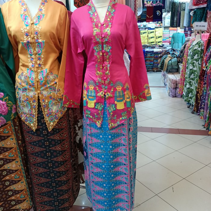 Jual Kebaya Encim Pakaian Adat Betawi Stelan Kebaya Atasan Rok Kebaya