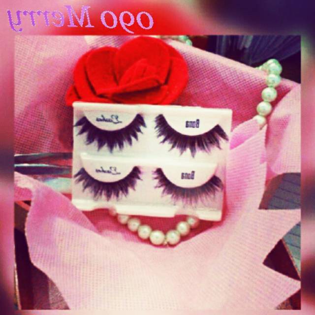 

009/merry_eyelashes