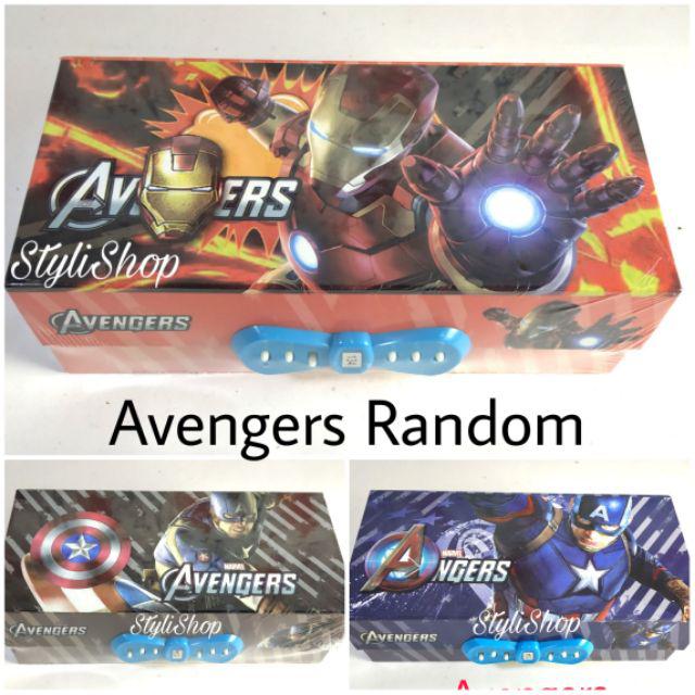 Kotak Pensil Kode / Sandi 3 Tingkat SQW095, Tempat Alat Tulis dengan Kode-Avengers Random