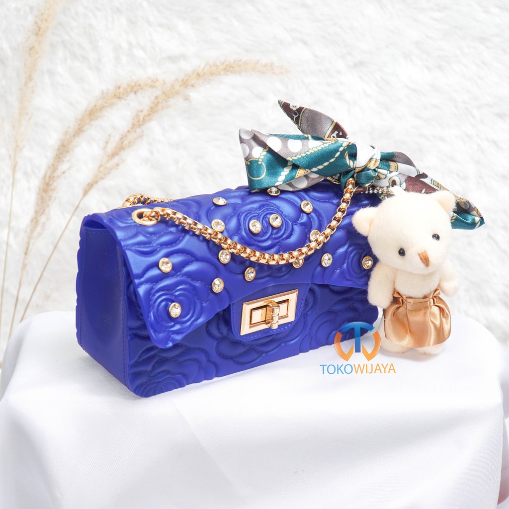 Tas Jelly Matte Bunga Diamond Size 18 Cm (Gratis Boneka &amp; Syal)