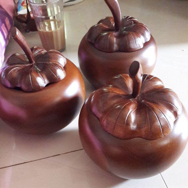 Toples Kayu Jati Model Buah Manggis