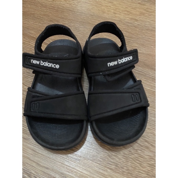 Preloved sendal anak new balance