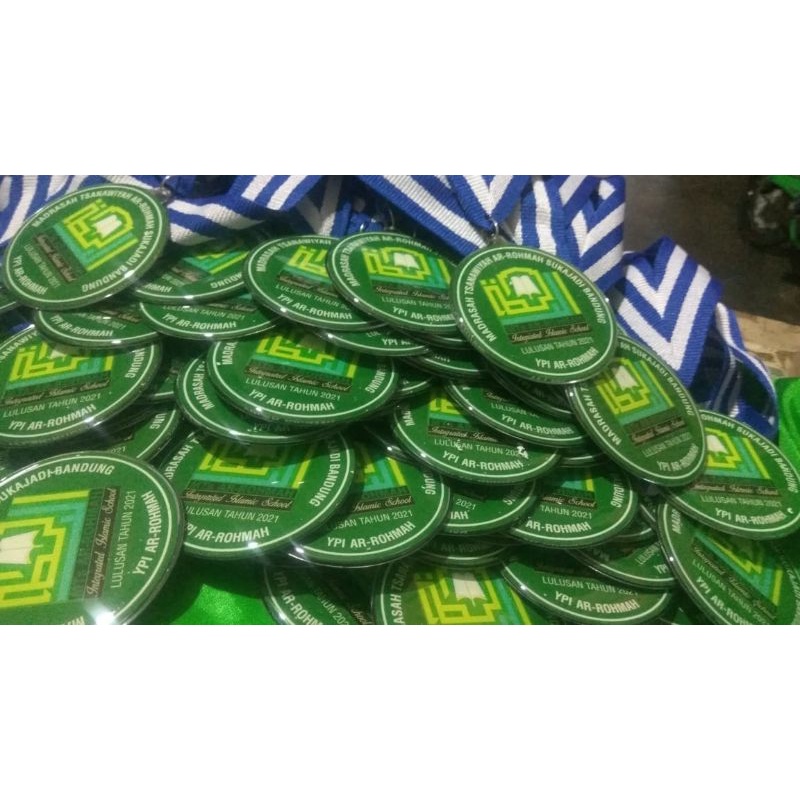 

medali sekolah