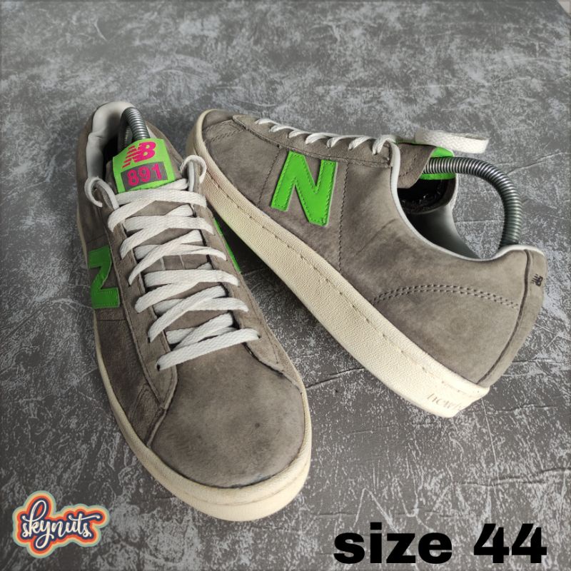 17 . New Balance Numeric 891 Grey Green N