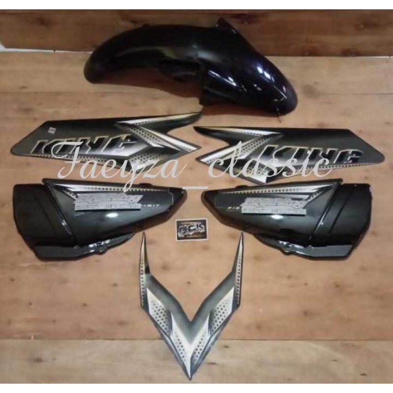 Cover Bok Aki + Spakbor depan Vixion old PNP Yamaha RX King plus striping fullset emblem.Termurah