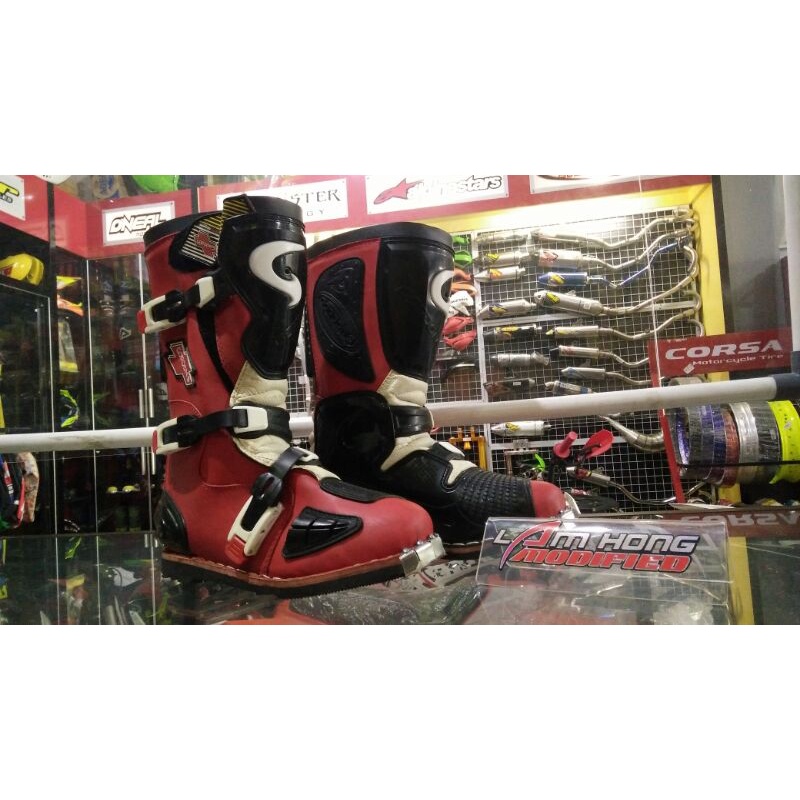 SEPATU TRAIL GORDON GRMX