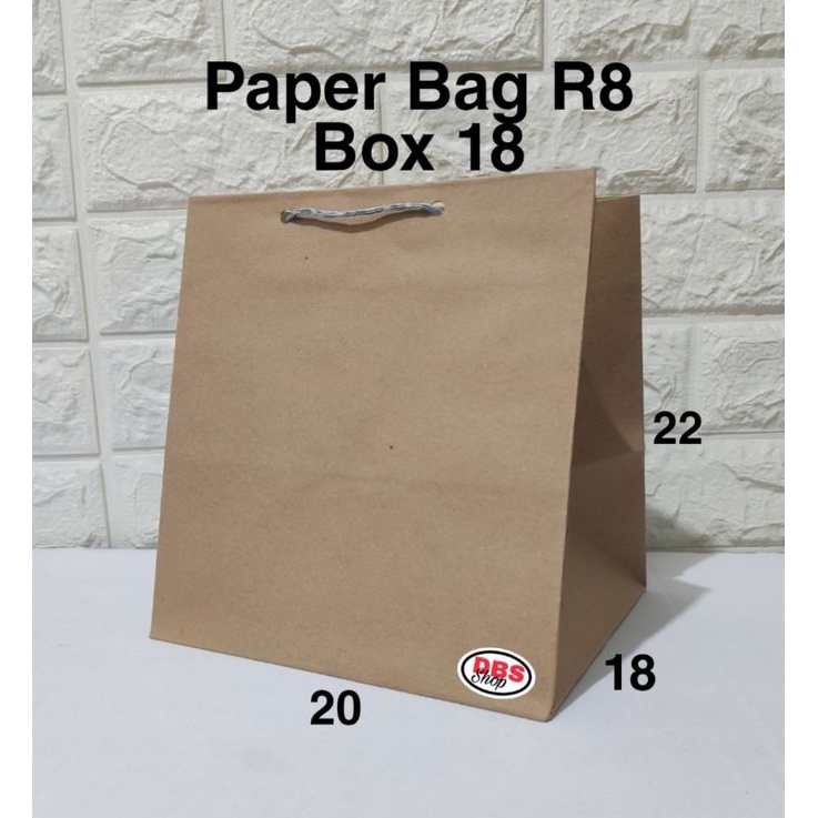 

Paper bag R8 box 18 (20.18.22)