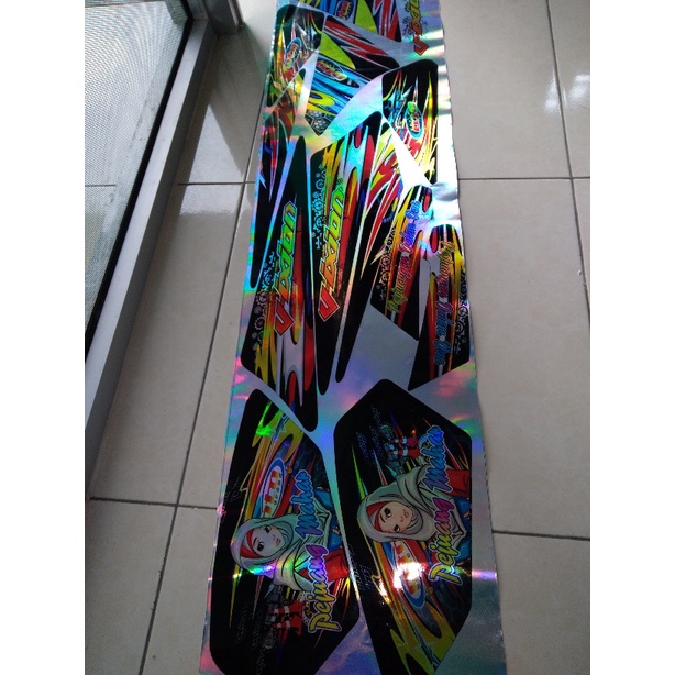 (cod) les Striping sticker variasi Vixion old wanita berhijab hologram