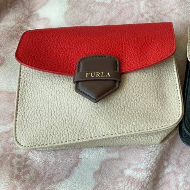 Furla pouch travel kit emirates red
