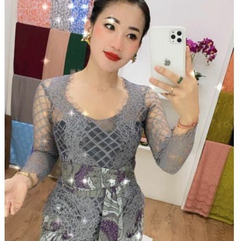 Kebaya Kutubaru Tepi Semi Italy Kotak