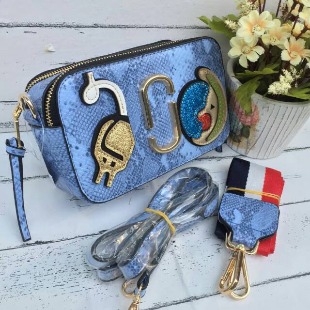 TAS MARC JACOBS SNAPSHOT SNAKE NEW