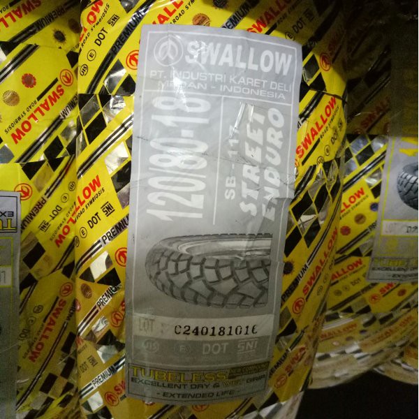 Ban Swallow SB-117 120/80-18