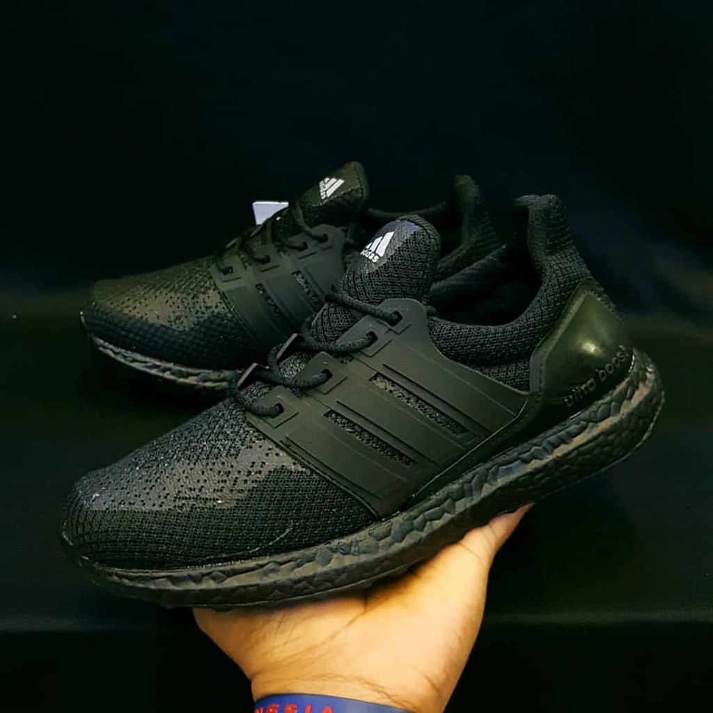Sepatu Adidas Ultraboost Grade Original Fullblack Hitam Sneakers Pria Wanita Sekolah Kerja Ospek Murah Laris Olahraga Fitnes