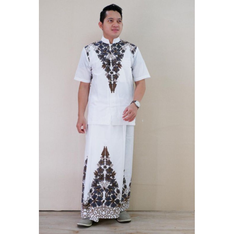 Setelan kemeja batik sarung